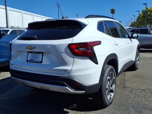 New 2025 Chevrolet Trax LT w/ Driver Confidence Package image 5