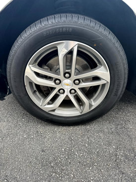Used 2016 Chevrolet Equinox LTZ w/ Enhanced Convenience Package image 9