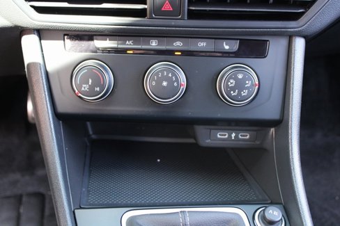 Certified 2024 Volkswagen Jetta Sport image 17