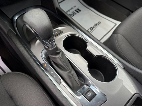 Used 2024 Chevrolet Malibu LT image 29