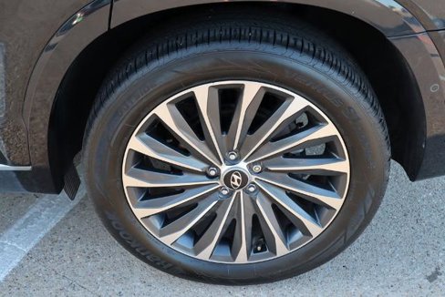 Used 2024 Hyundai Palisade Calligraphy image 10