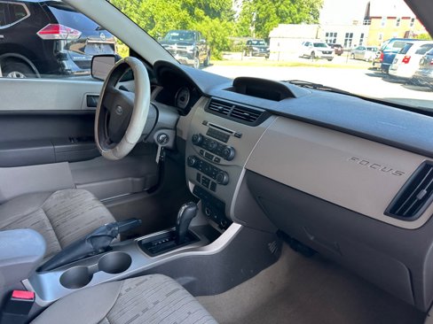 Used 2009 Ford Focus SE image 15