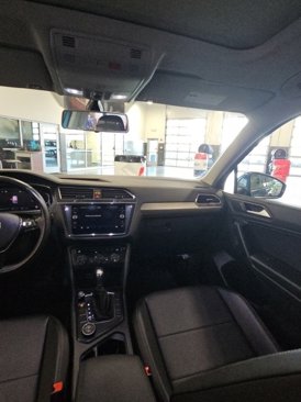 Used 2019 Volkswagen Tiguan SEL image 26
