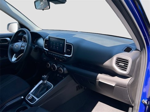 New 2025 Hyundai Venue SEL image 27