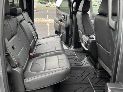 Used 2020 Chevrolet Silverado 1500 High Country image 23