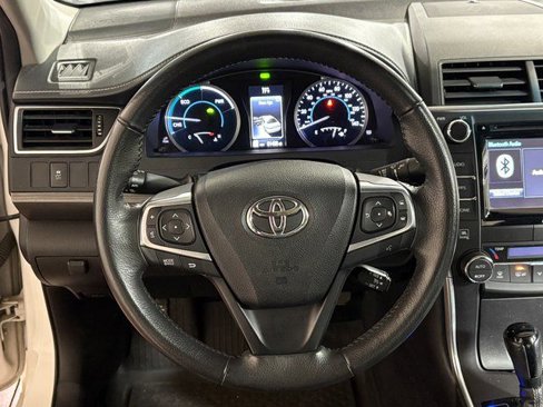Used 2017 Toyota Camry XLE image 18