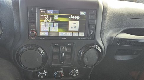Used 2017 Jeep Wrangler Unlimited Sahara image 18