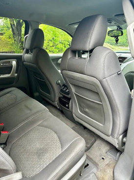 Used 2011 Chevrolet Traverse LS image 20