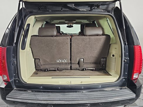 Used 2013 Cadillac Escalade Platinum image 25