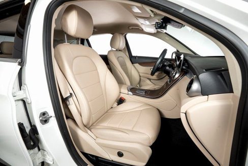 Used 2022 Mercedes-Benz GLC 300 4MATIC w/ Premium Package Lite image 47