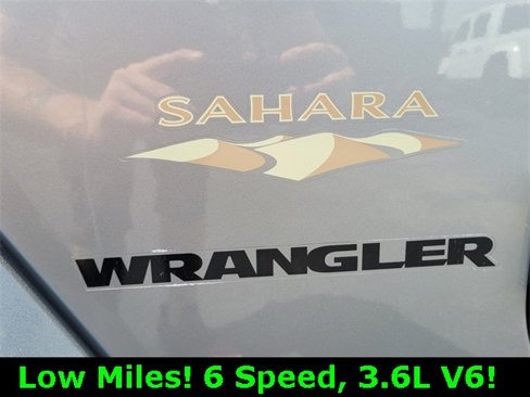 Used 2015 Jeep Wrangler Sahara w/ Connectivity Group image 11