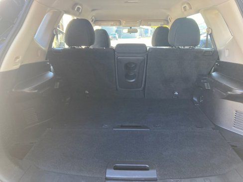 Used 2017 Nissan Rogue S image 27