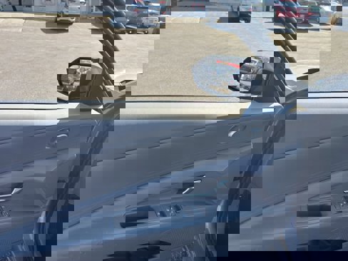 Certified 2024 Hyundai Elantra SE image 15