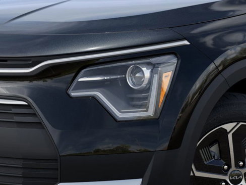 New 2025 Kia Niro LX image 10