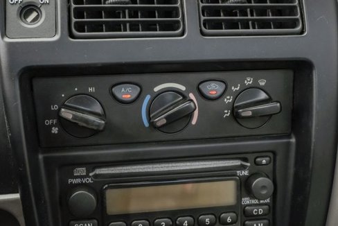 Used 2002 Toyota Tacoma 4x4 Regular Cab image 28