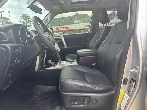 Used 2013 Toyota 4Runner SR5 image 10