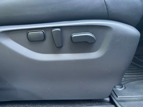 Used 2021 Nissan Armada SL w/ Captain's Chairs Package image 21