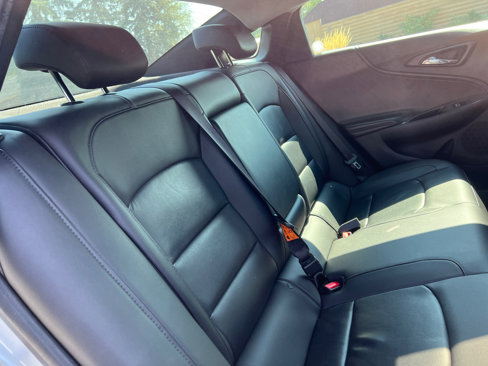 Used 2017 Chevrolet Malibu LT w/ Leather Package image 38