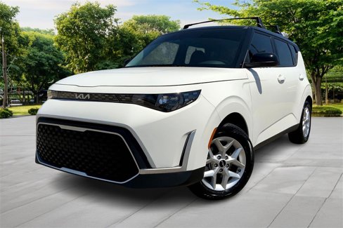 Used 2024 Kia Soul S image 1