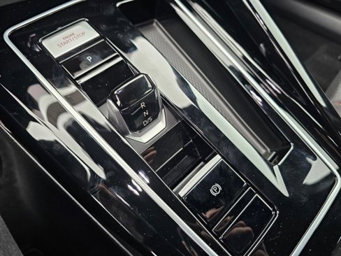 New 2025 Volkswagen Golf S image 34