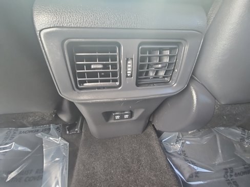 Used 2019 Toyota RAV4 Limited image 31
