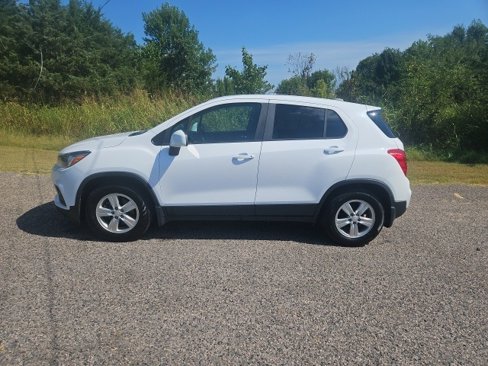 Used 2019 Chevrolet Trax LS w/ Tint and Cruise Package image 2