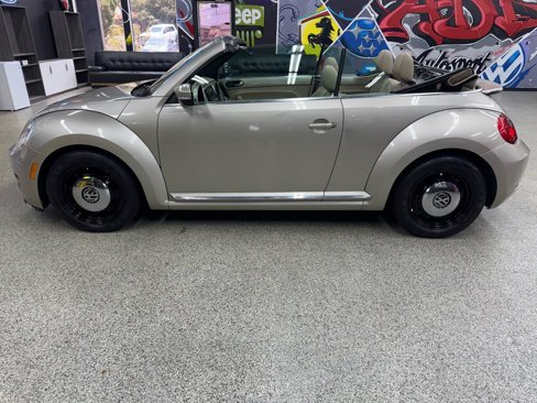 Used 2013 Volkswagen Beetle 2.5 image 9