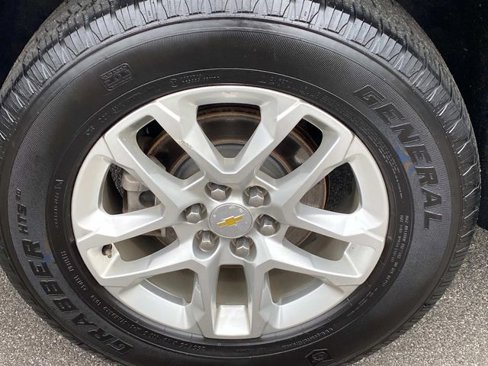 Used 2020 Chevrolet Traverse LS image 23