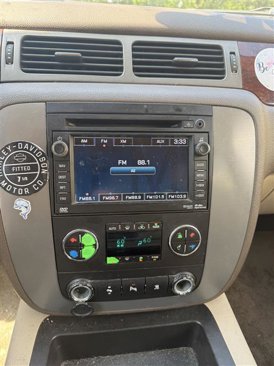 Used 2011 GMC Yukon XL SLT image 16