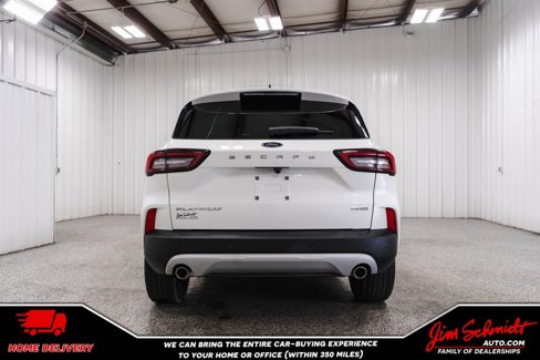 Used 2024 Ford Escape Platinum image 5