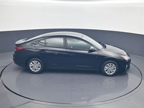 Used 2019 Hyundai Elantra SE w/ Cargo Package image 16