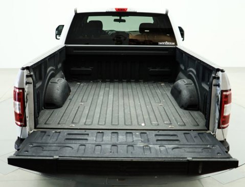 Used 2019 Ford F150 XLT w/ Trailer Tow Package image 8