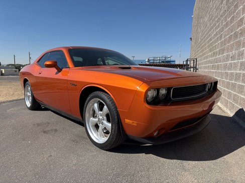 Used 2011 Dodge Challenger R/T image 3