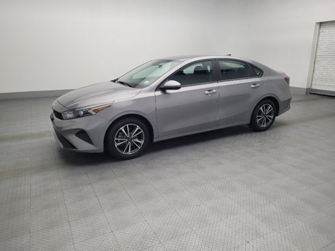 Used 2024 Kia Forte LXS image 2