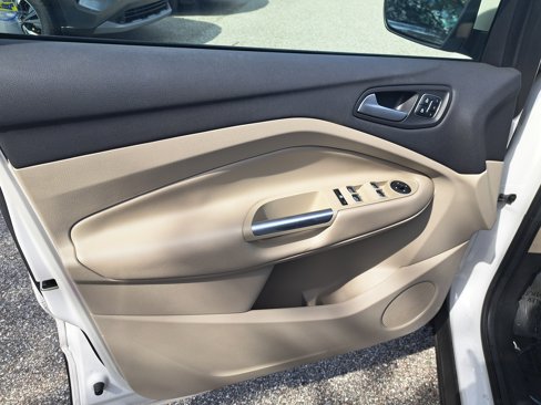 Used 2017 Ford Escape Titanium image 12