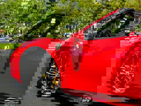 Used 2019 Ferrari 488 Spider image 46