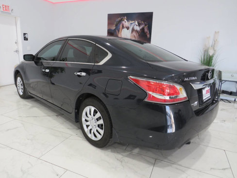 Used 2015 Nissan Altima 2.5 S image 5