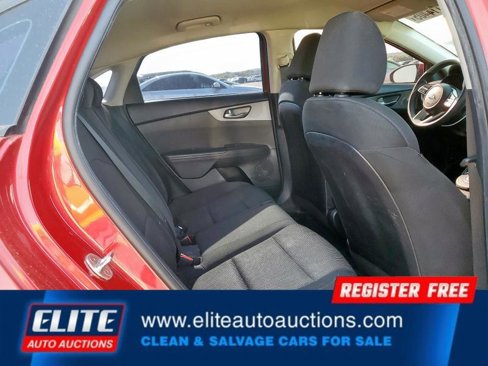 Used 2021 Kia Forte LXS image 19