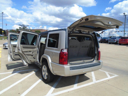 Used 2007 Jeep Commander Sport image 26