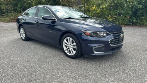 Used 2018 Chevrolet Malibu LT image 3