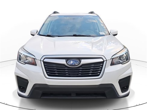 Used 2019 Subaru Forester Premium w/ All-Weather Package image 2