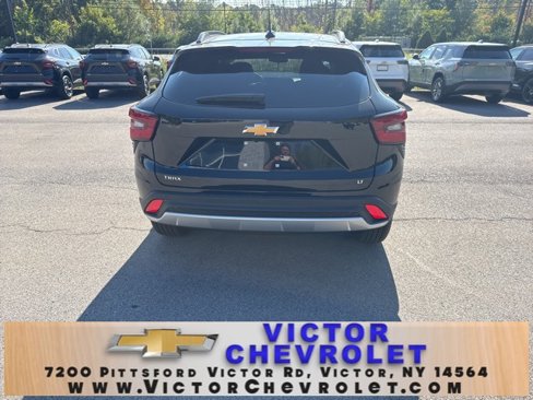New 2025 Chevrolet Trax LT w/ Driver Confidence Package image 5