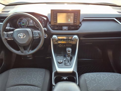 Used 2021 Toyota RAV4 XLE image 4
