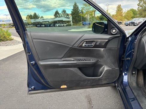 Used 2015 Honda Accord EX-L image 9