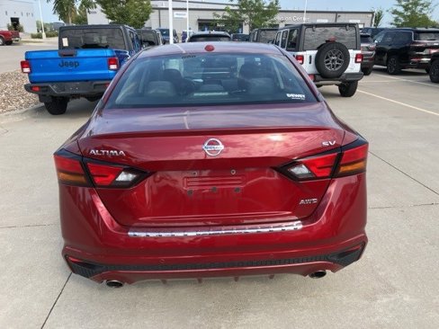 Used 2022 Nissan Altima 2.5 SV w/ SV Premium Package image 7