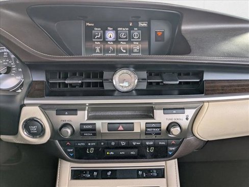 Used 2016 Lexus ES 350 image 16