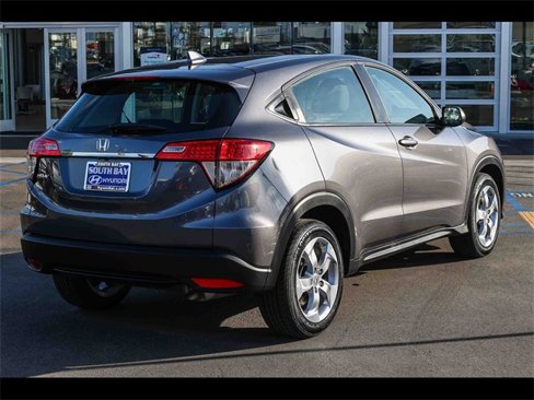 Used 2019 Honda HR-V LX image 6