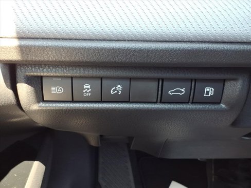 New 2025 Toyota Camry SE image 28