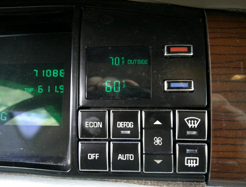 Used 1995 Cadillac De Ville Concours image 23