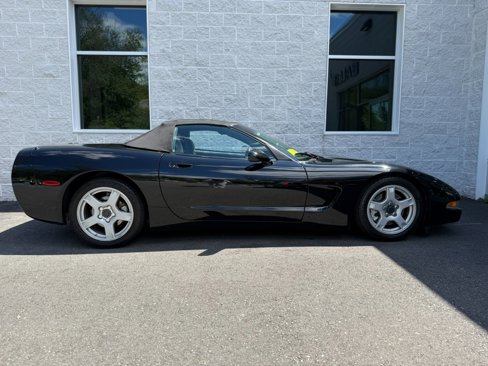 Used 1999 Chevrolet Corvette Convertible w/ Memory Pkg image 29